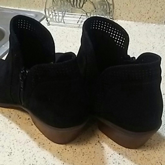 Old Navy Ankle Boots - Picture 3 of 5